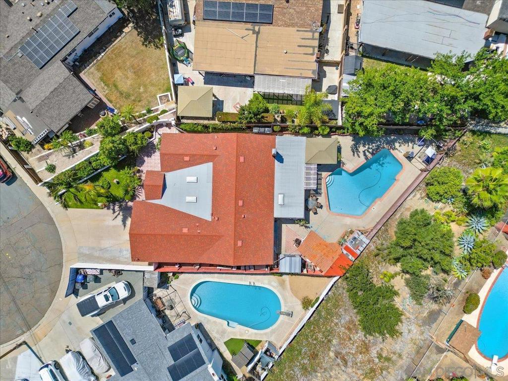 637 Tiffany Property Photo 1