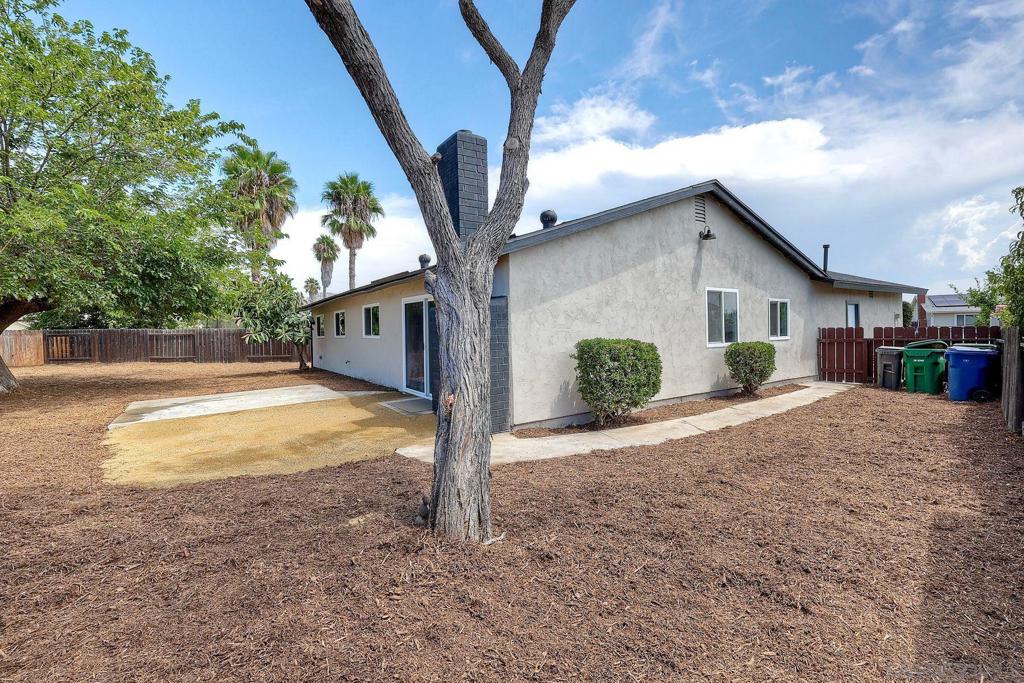 10007 Stanley Ct. Property Photo 13
