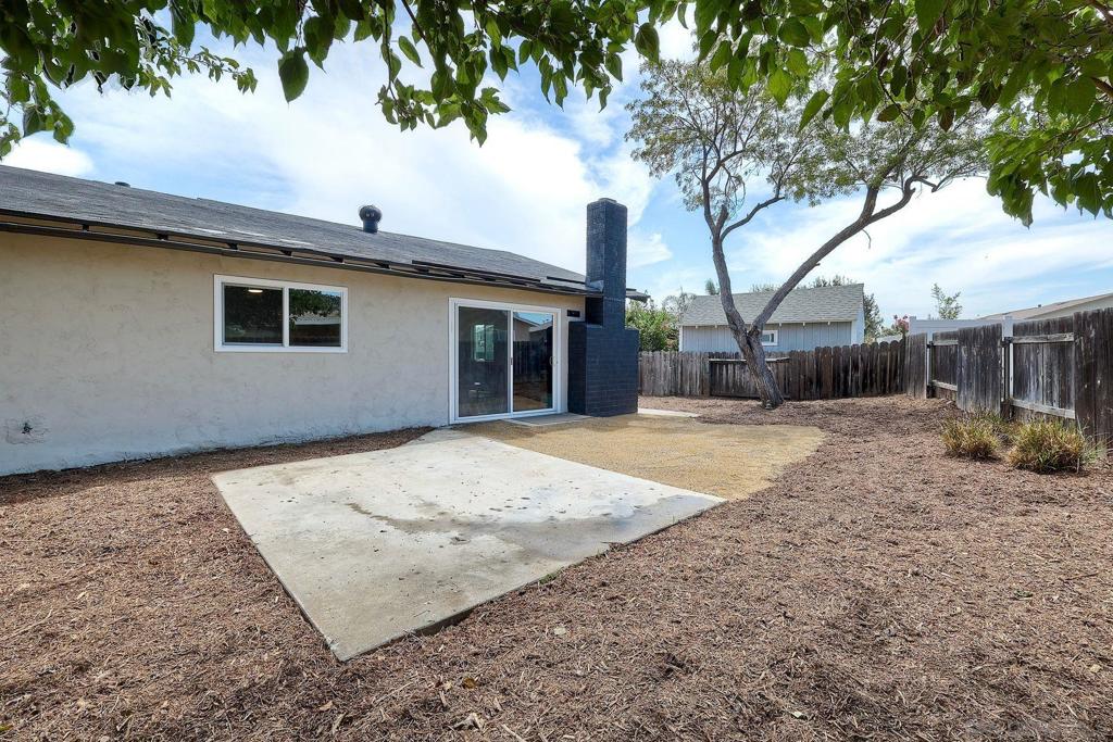 10007 Stanley Ct. Property Photo 14
