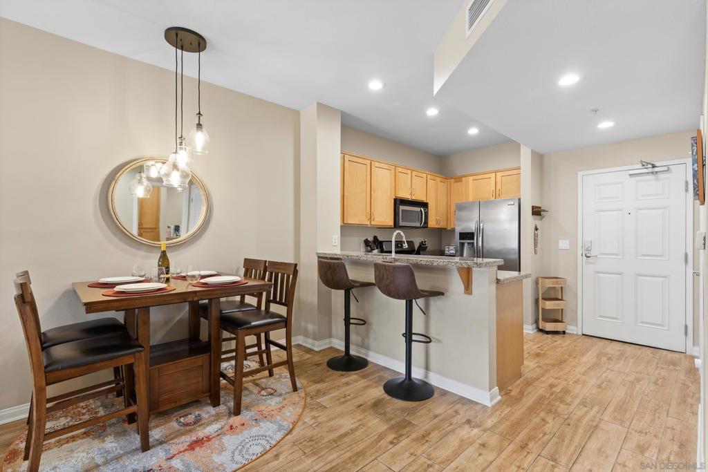 450 J St 3041 Property Photo 5