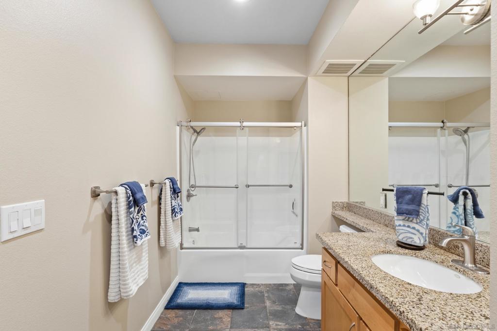 450 J St 3041 Property Photo 12