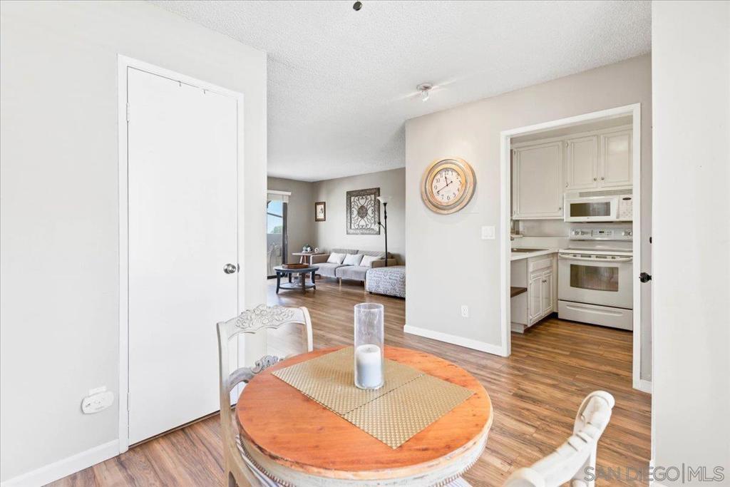 6924 Hyde Park Dr 104 Property Photo 17
