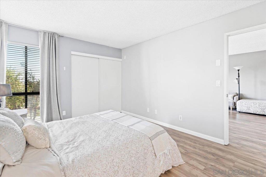 6924 Hyde Park Dr 104 Property Photo 25