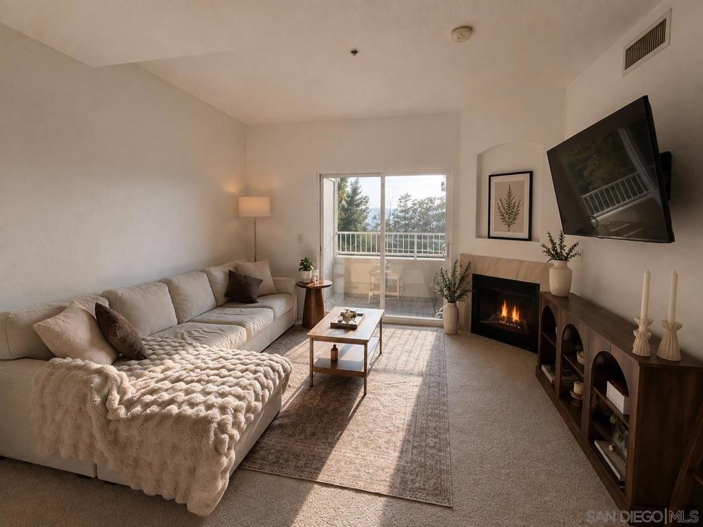 7647 Mission Gorge Rd 23 Property Photo 1