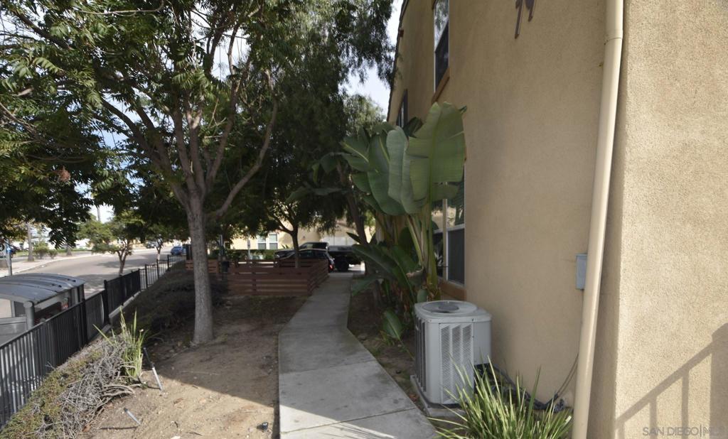 4300 Newton Ave 85 Property Photo 4