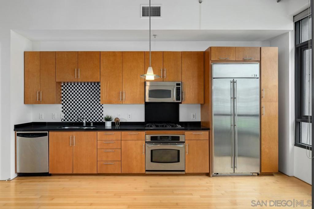 1050 Island Ave 406 Property Photo 11
