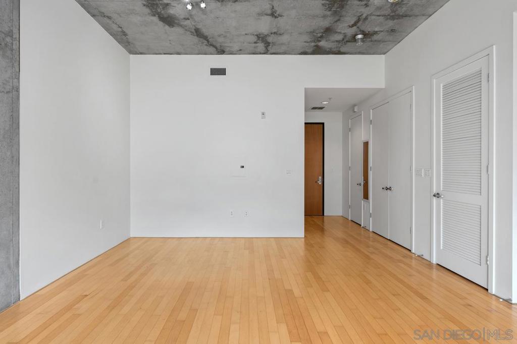 1050 Island Ave 406 Property Photo 20