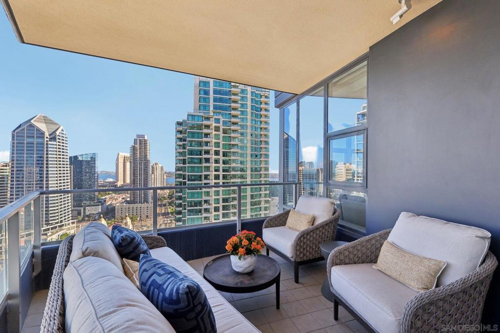 1325 Pacific Highway 2804 Property Photo 15