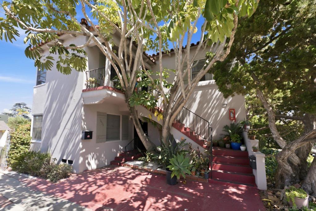 3422 24 Albert St Property Photo 7
