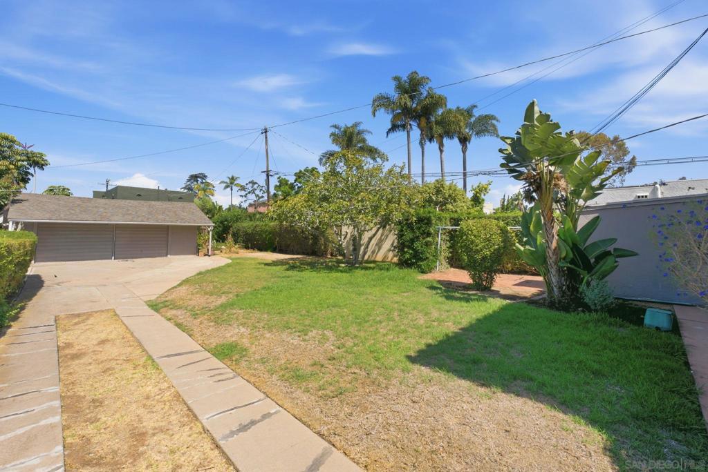 3422 24 Albert St Property Photo 9