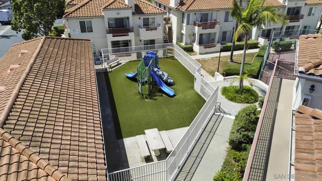 440 Ribbon Beach Way 270 Property Photo 28