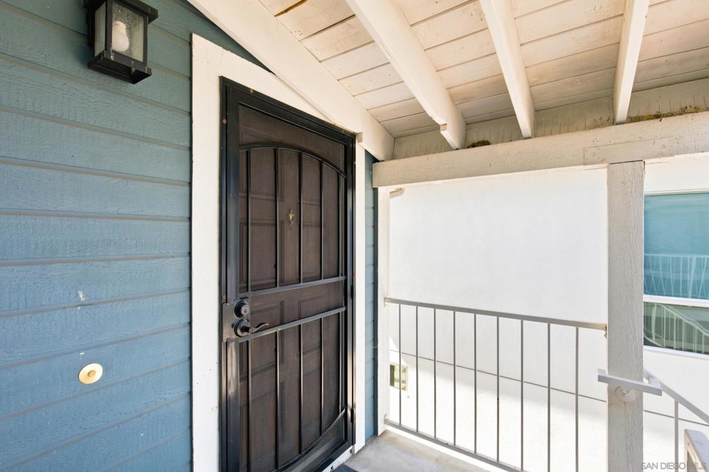 4475 Campus Ave 4 Property Photo 6