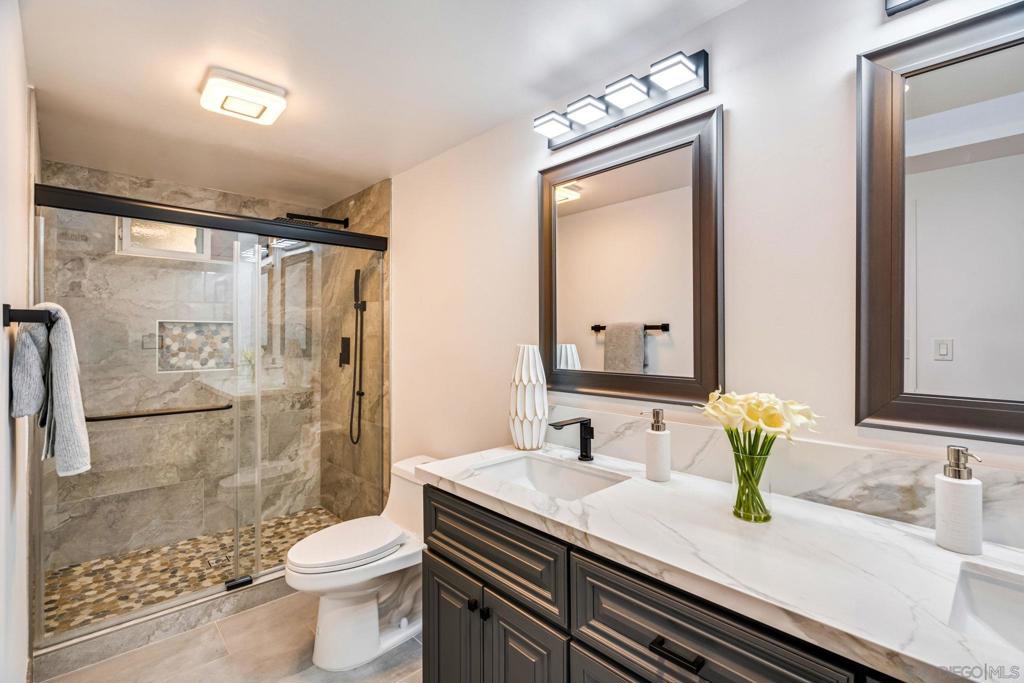 12674 Metate Ln Property Photo 24