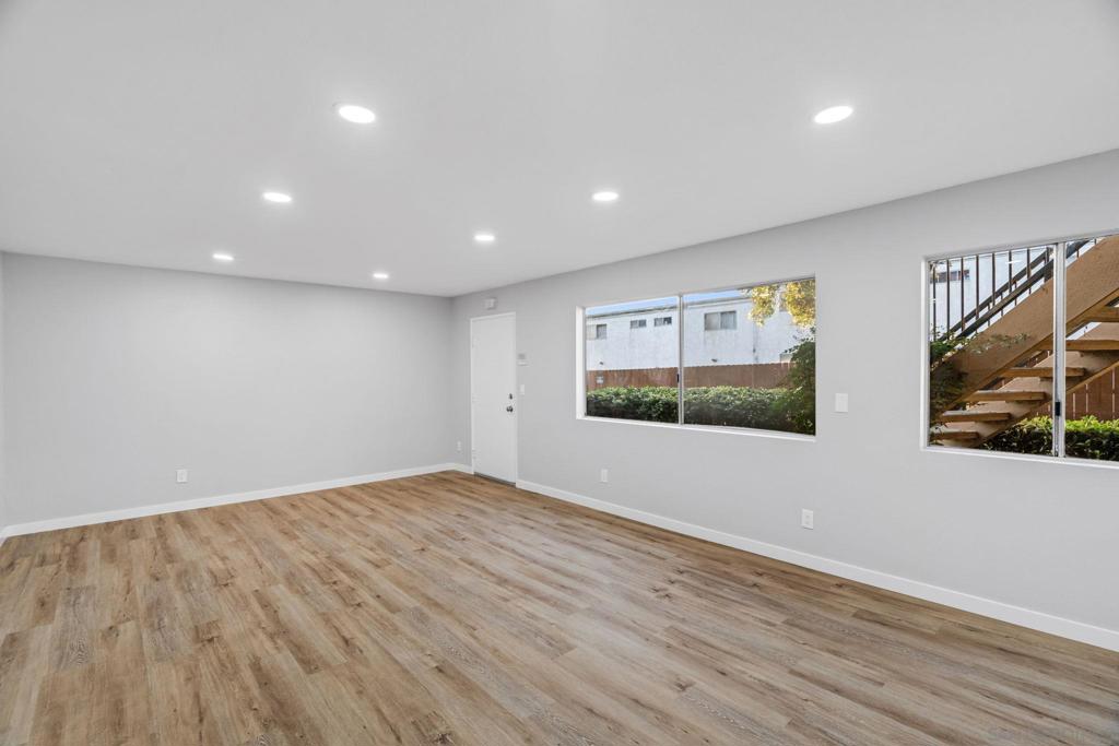 1274 Holly Ave Property Photo 15