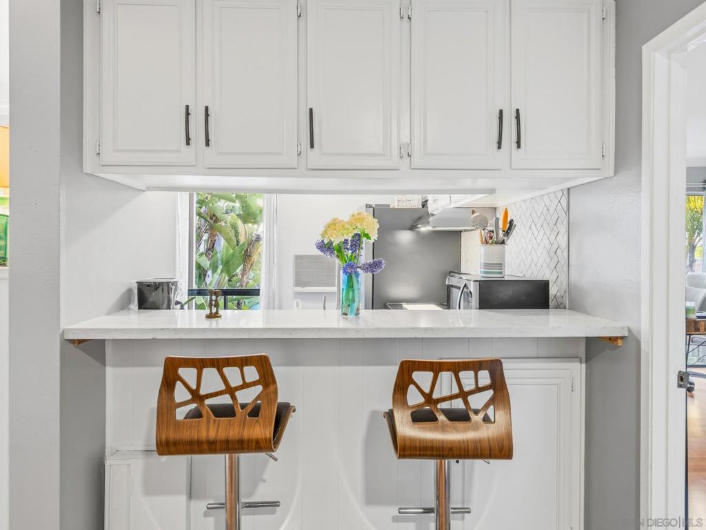 6924 Hyde Park 220 Property Photo 11