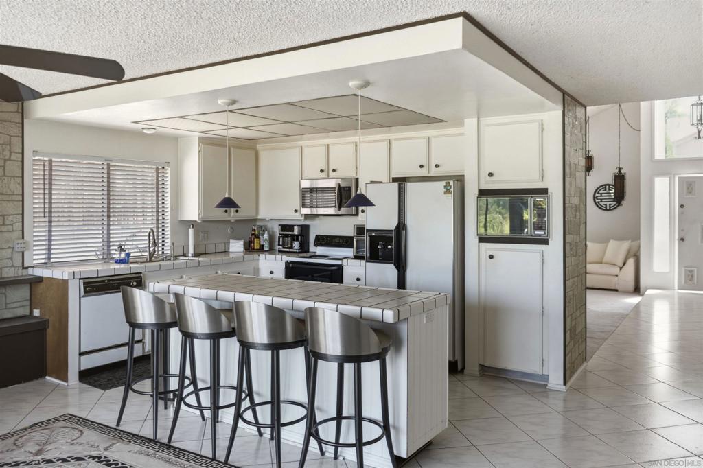470 Jolina Way Property Photo 8