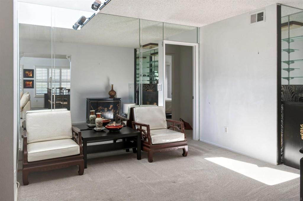 470 Jolina Way Property Photo 10