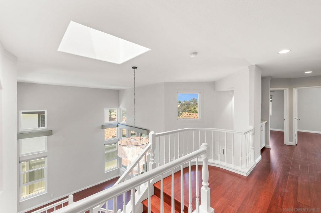 1068 Pacific Hill St Property Photo 44