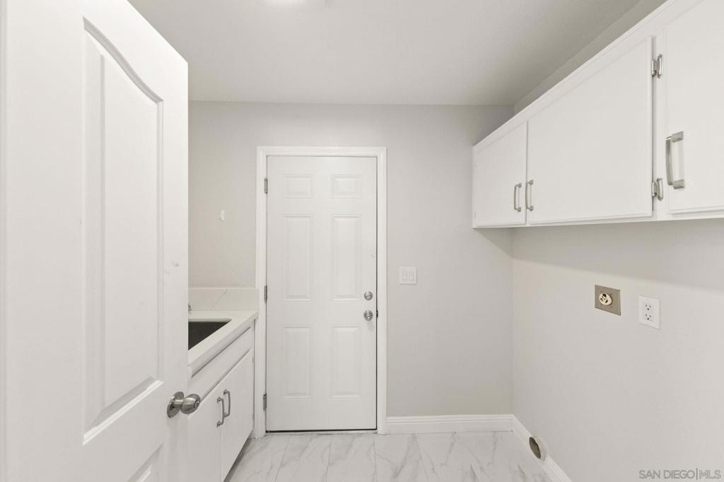 1068 Pacific Hill St Property Photo 56