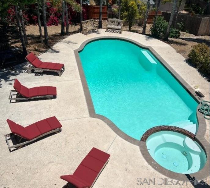 624 Schafer Place Property Photo 1