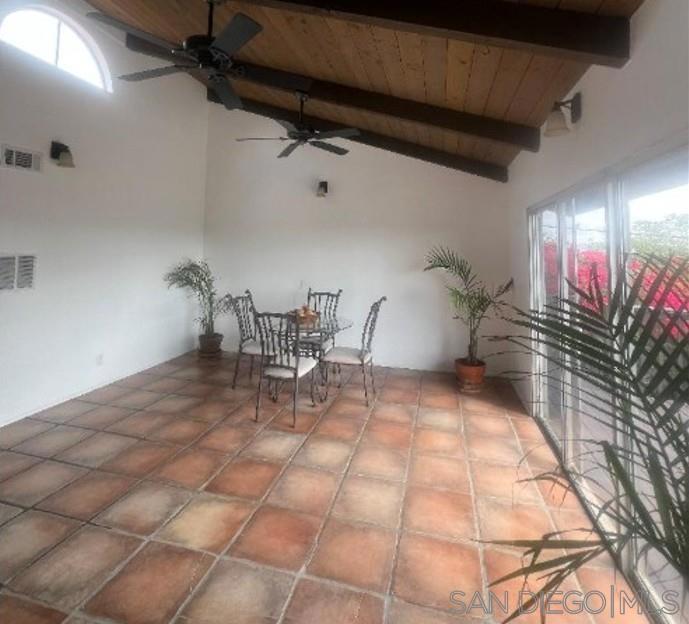 624 Schafer Place Property Photo 6