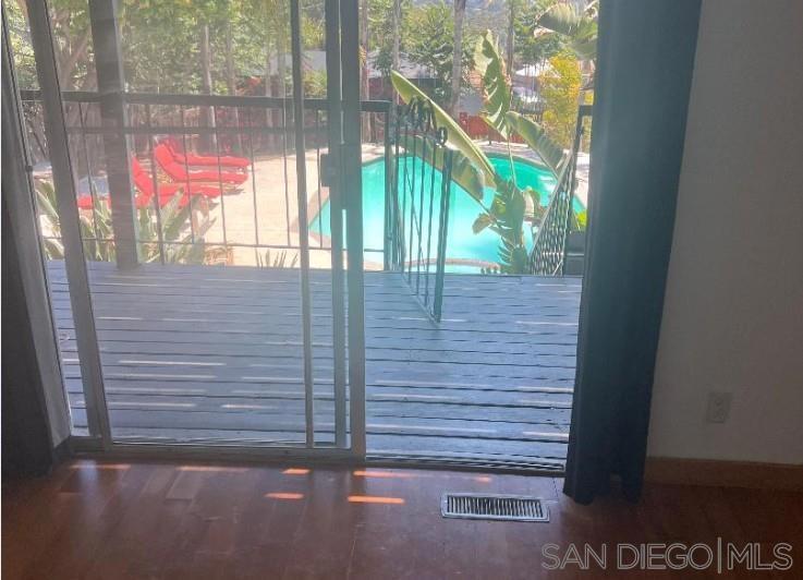 624 Schafer Place Property Photo 20