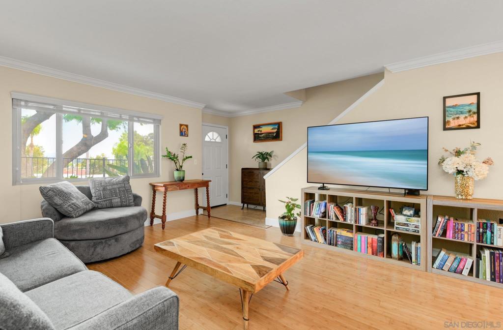 1453 N Broadway C Property Photo 6