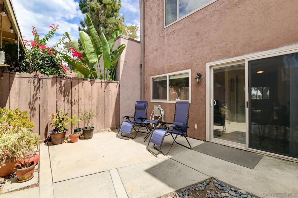 1453 N Broadway C Property Photo 13