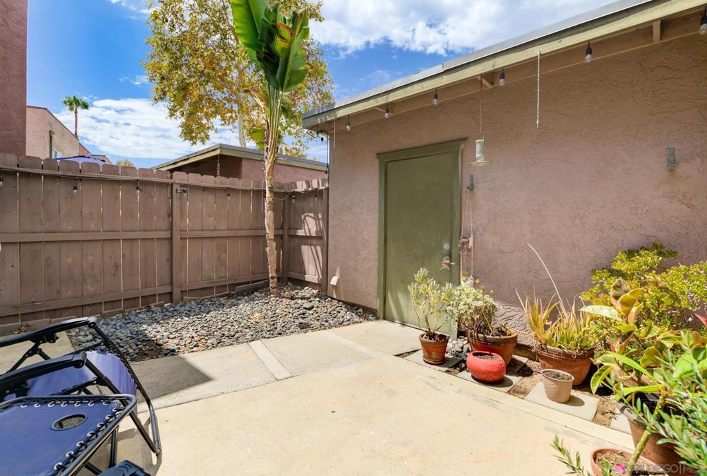 1453 N Broadway C Property Photo 14