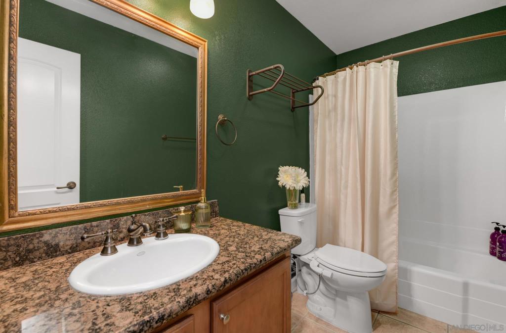 1453 N Broadway C Property Photo 18