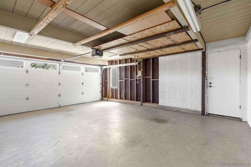 5532 Soderblom Ct Property Photo 18