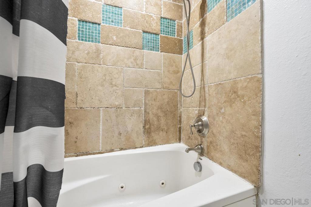 4035 Carmel View Road 117 Property Photo 17