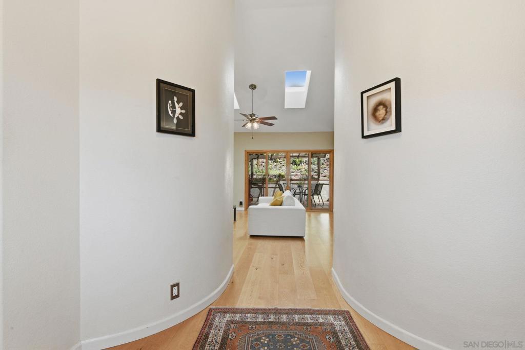 1653 Vista Vereda Property Photo 10