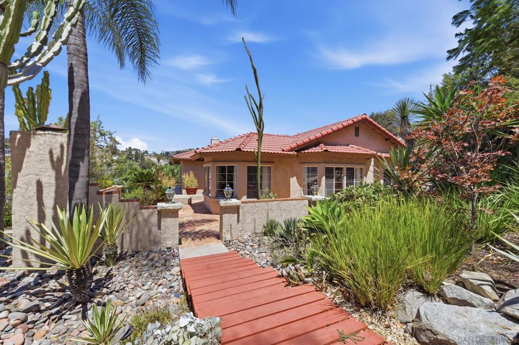 1653 Vista Vereda Property Photo 44