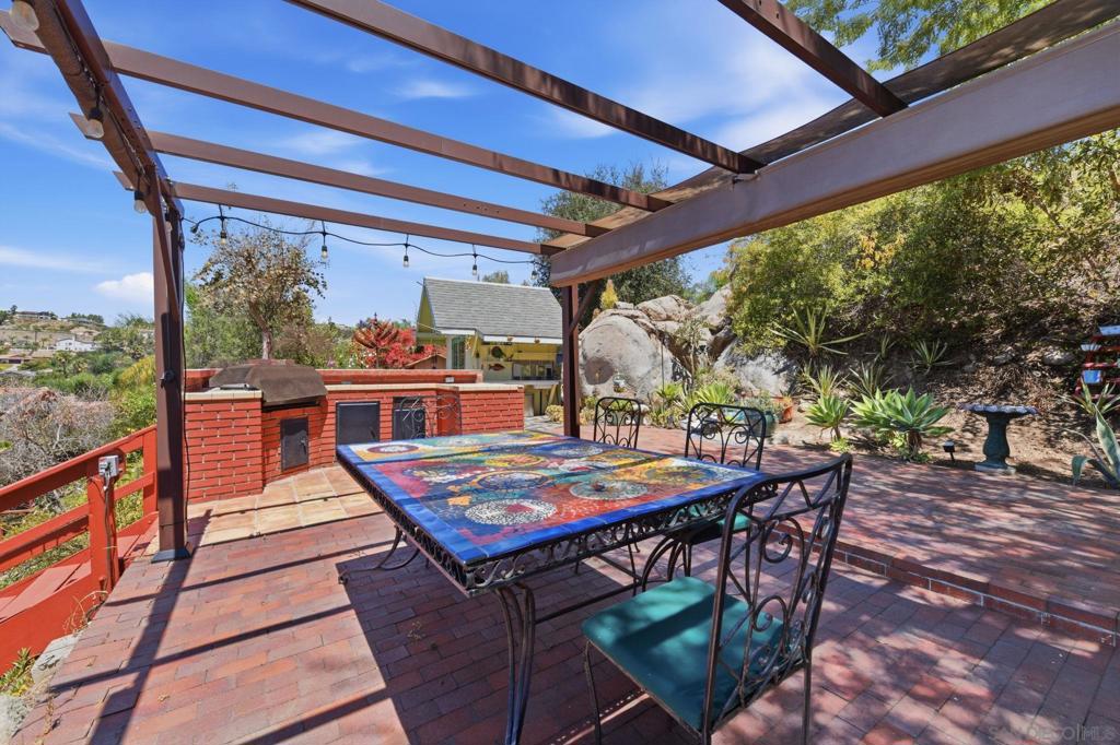 1653 Vista Vereda Property Photo 48
