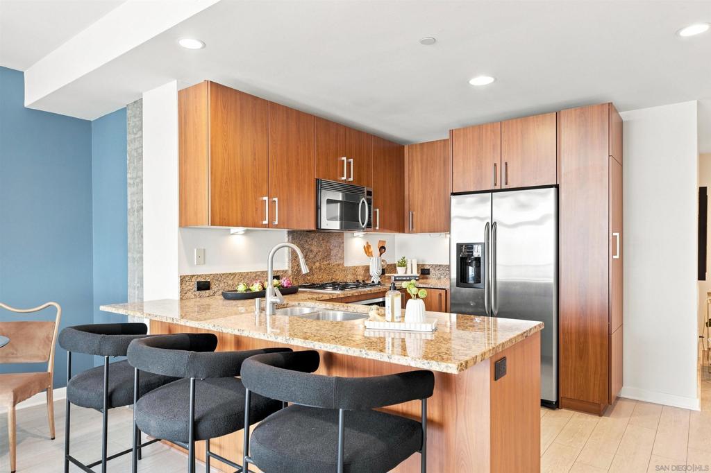800 The Mark Lane 504 Property Photo 15