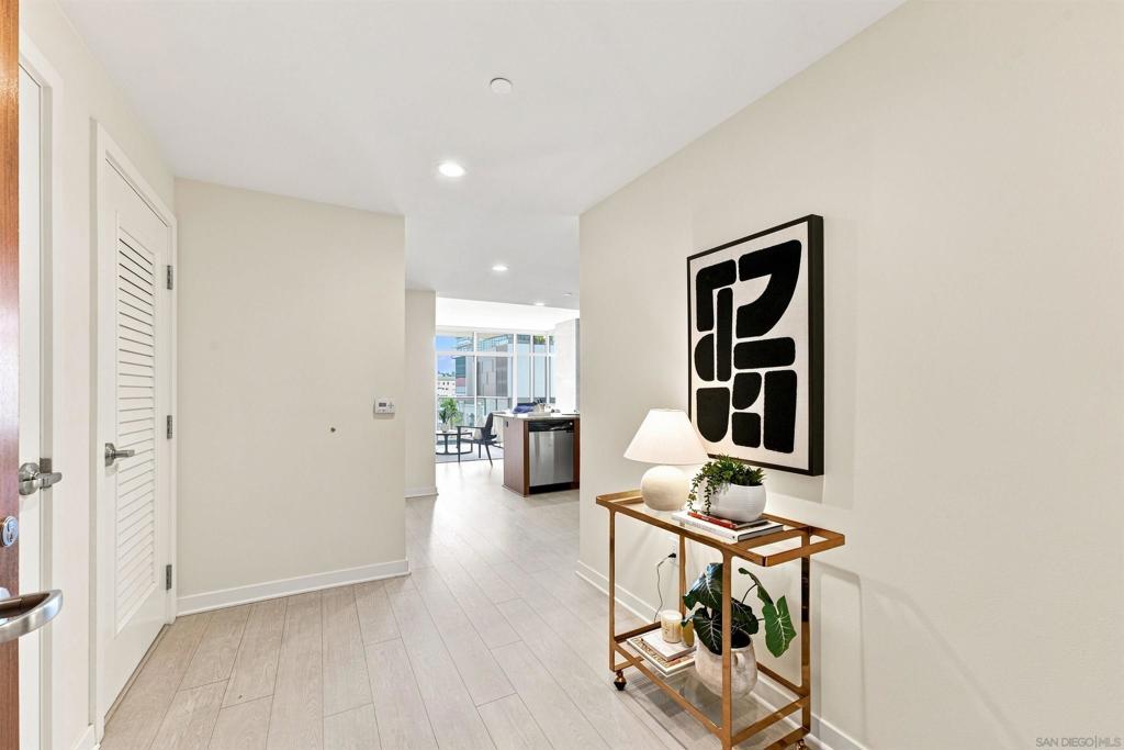 800 The Mark Lane 504 Property Photo 23