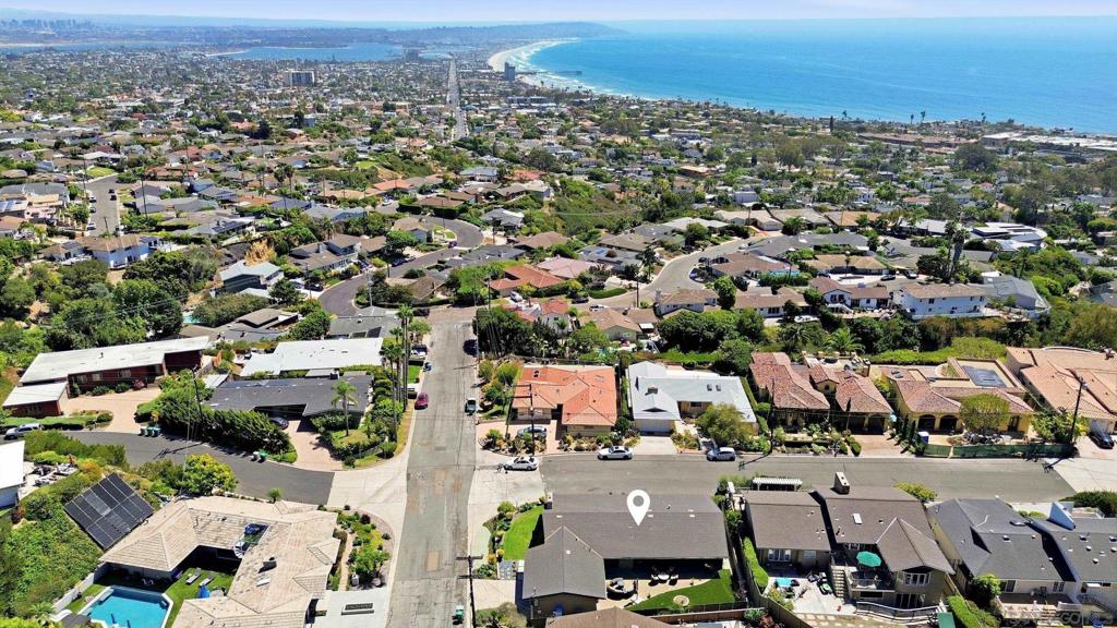 1044 Avenida Amantea Property Photo 9