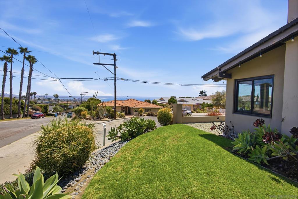 1044 Avenida Amantea Property Photo 13