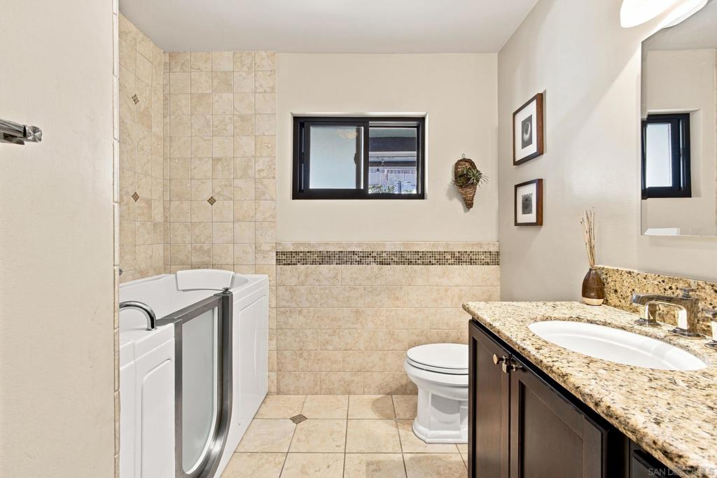 1044 Avenida Amantea Property Photo 38
