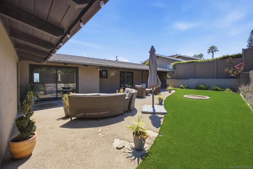 1044 Avenida Amantea Property Photo 46