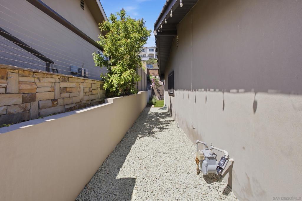 1044 Avenida Amantea Property Photo 50