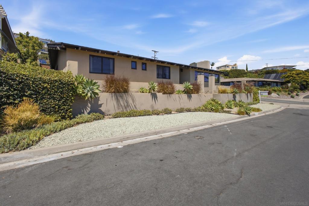 1044 Avenida Amantea Property Photo 51