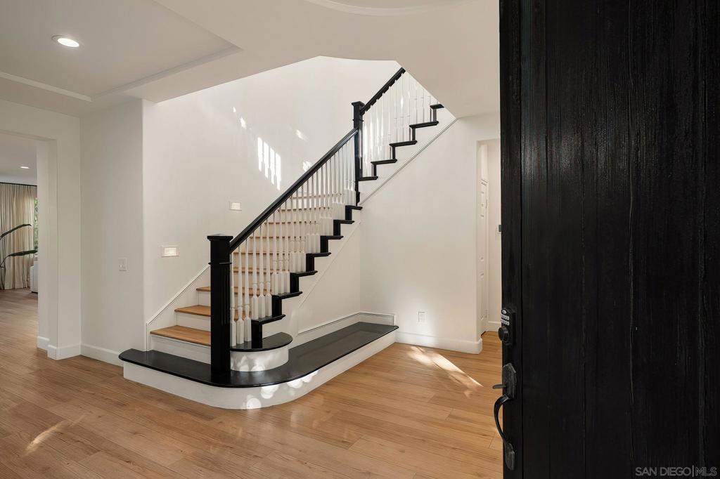 31 Montclair Property Photo 5