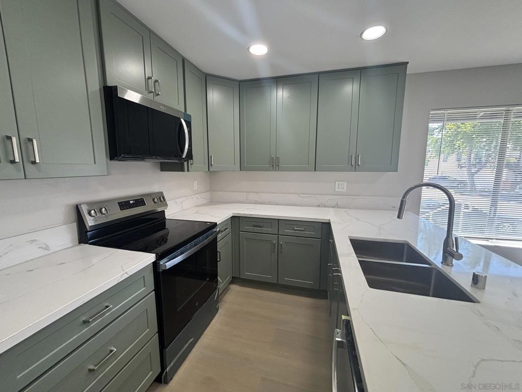 13942 Via Rimini Property Photo 11