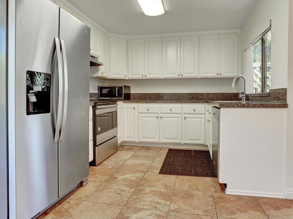 8753 Lake Murray Blvd 4 Property Photo 10