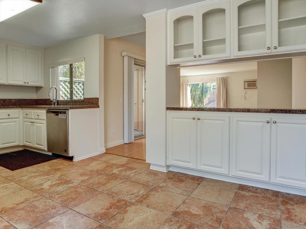 8753 Lake Murray Blvd 4 Property Photo 12