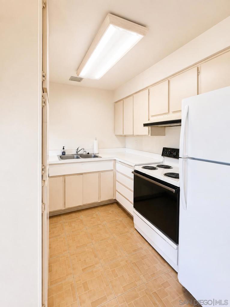 2640 Worden St 210 Property Photo 8