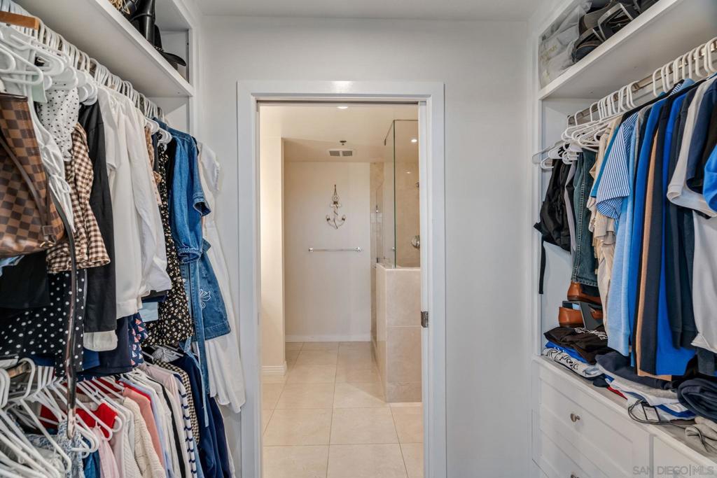 700 W Harbor Dr 705 Property Photo 22