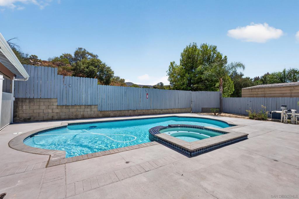 8538 Rosada Way Property Photo 3